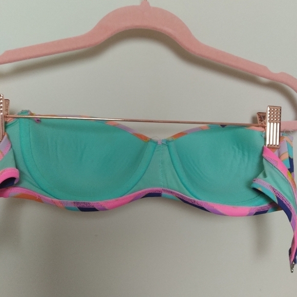 Victoria's Secret Strapless Rainbow Chevron Bikini Top Size 34C - Picture 3 of 8
